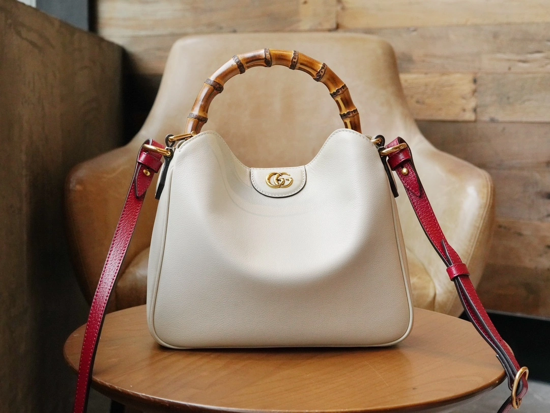 MOMO-- 746251-UAAAY-9043 high quality version item：C-B461H1068Q