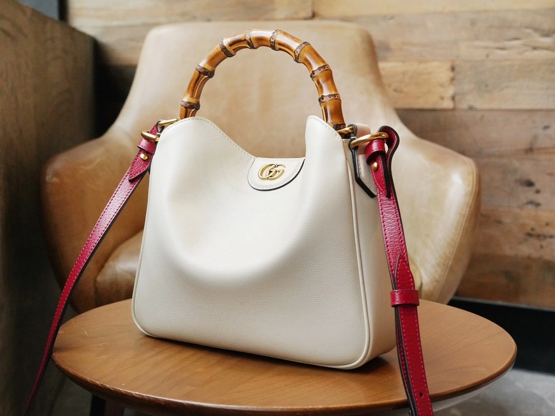 MOMO-- 746251-UAAAY-9043 high quality version item：C-B461H1068Q