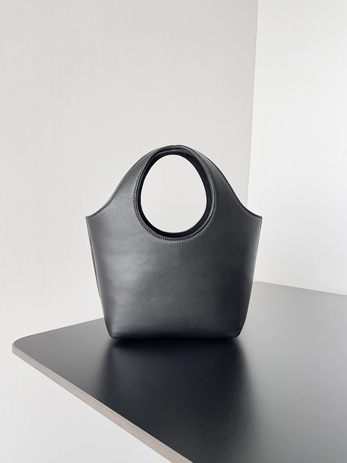 MOMO-- 7470362AAID1000 Mary kate cowhide item:C-B063L0939R