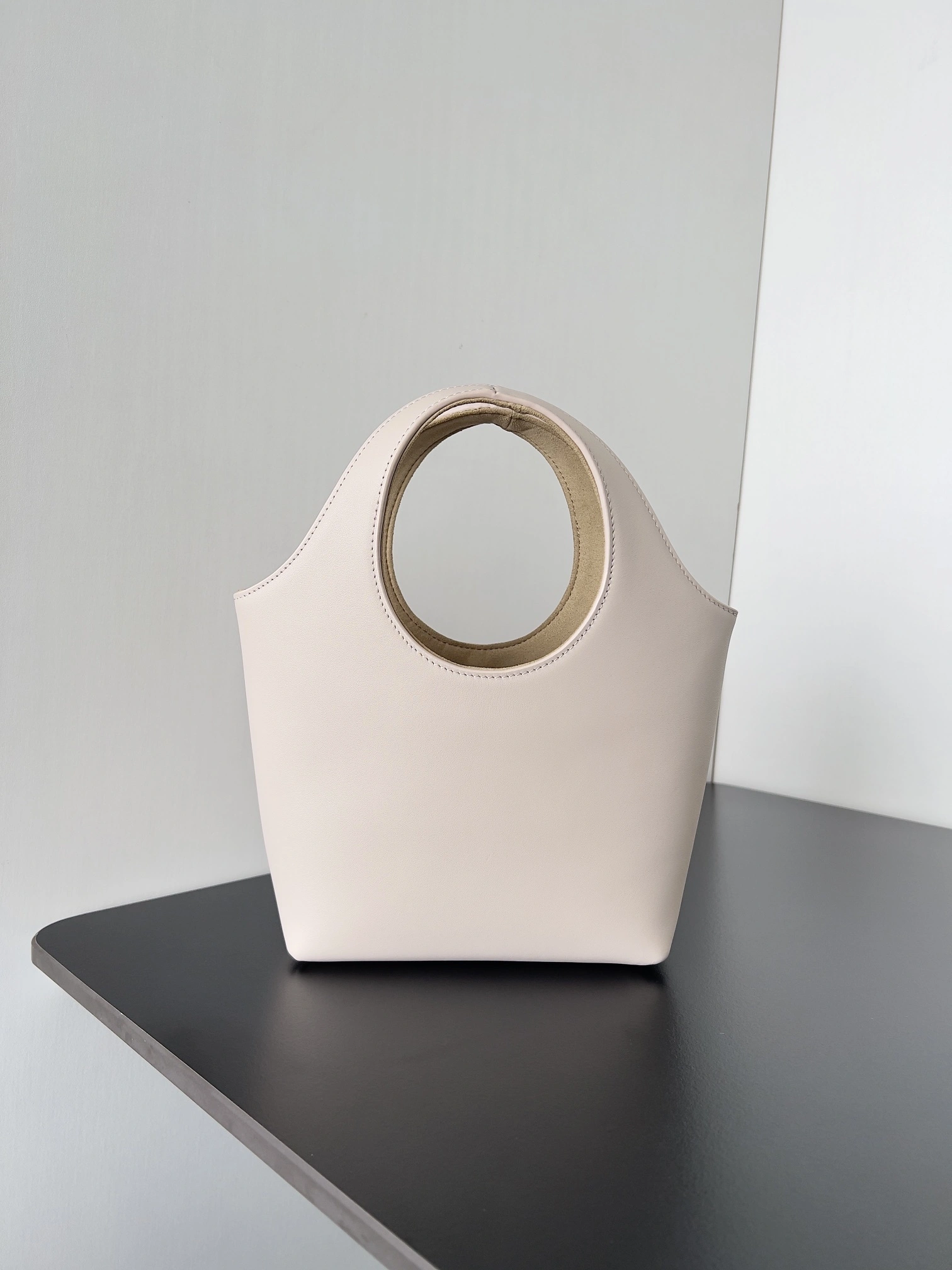 MOMO-- 7470362AAOS9914 Mary kate cowhide item:C-B063L0937R