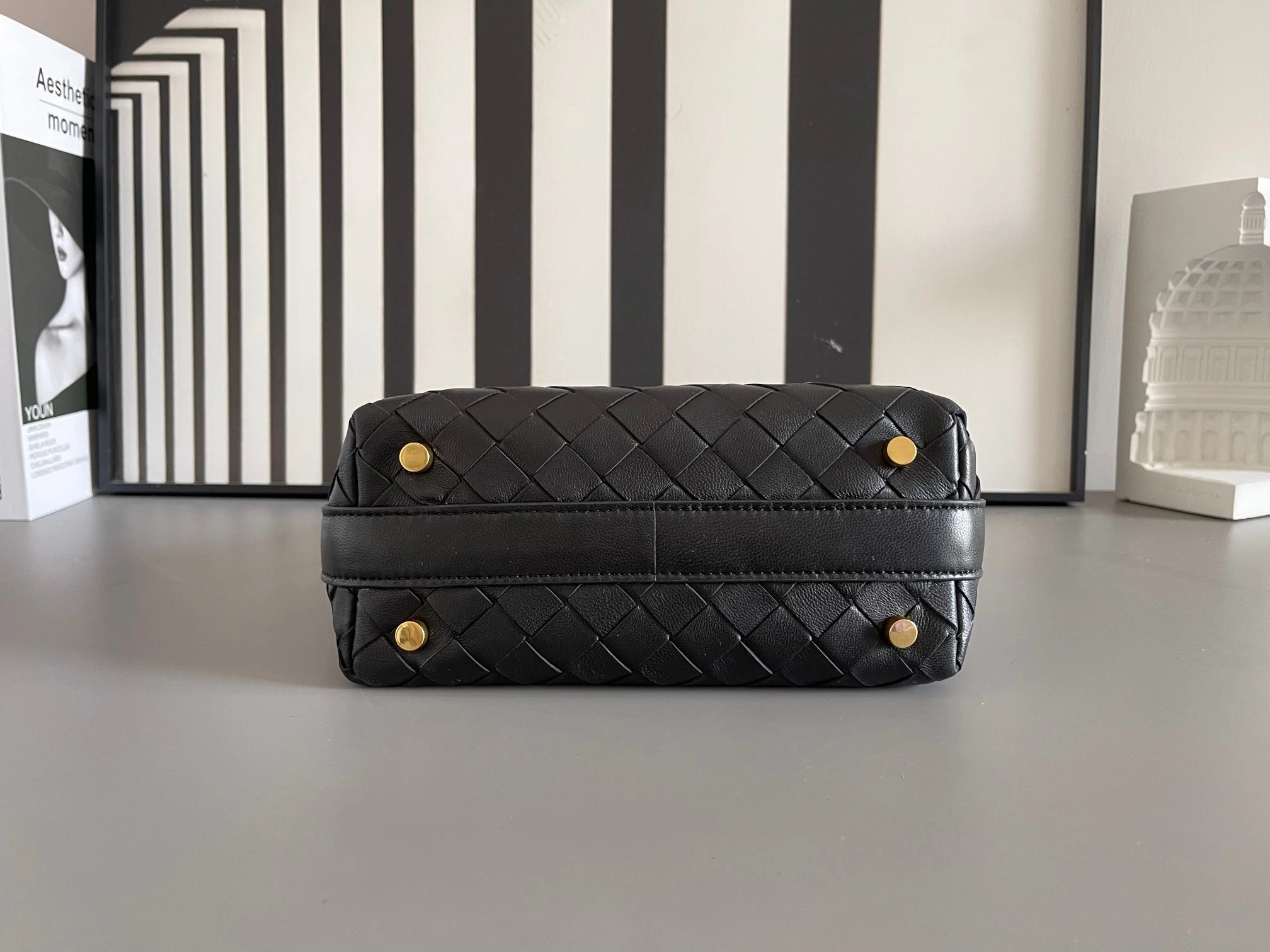 MOMO-- 754443VCPPF8425 sheepskin Wallace intrecciato item:C-B134L0904R
