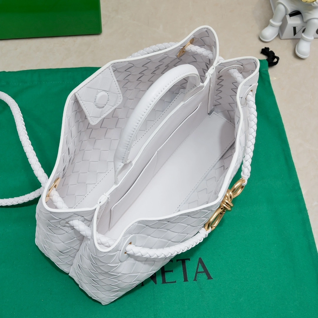 MOMO-- 754990VCPP19156 sheepskin Andiamo item:C-B134L0916R