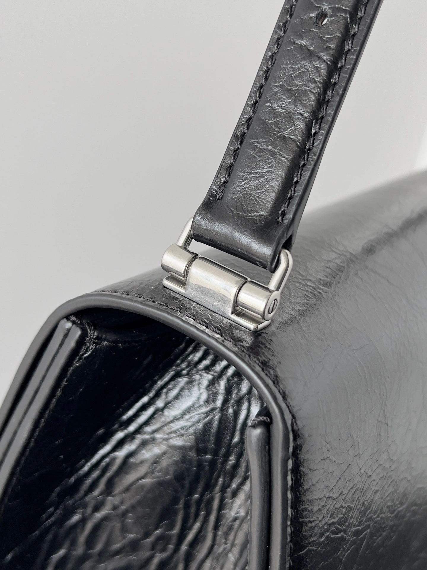 MOMO-- 7660582AAR21000 Crush cowhide sheepskin item:C-B063L0868R