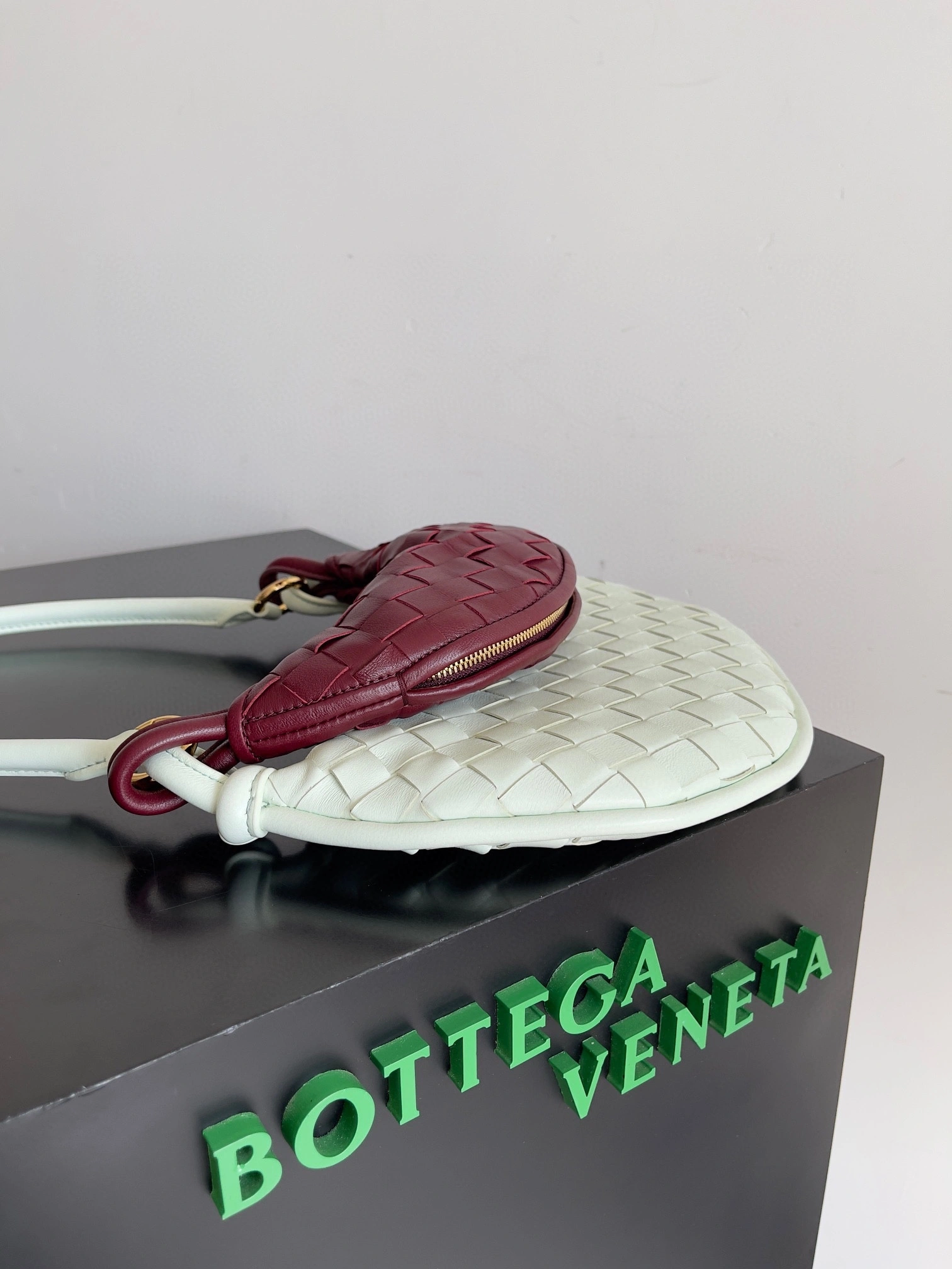 MOMO-- 776764V3S911882 Gemelli Intreccio item:C-B063L0877R