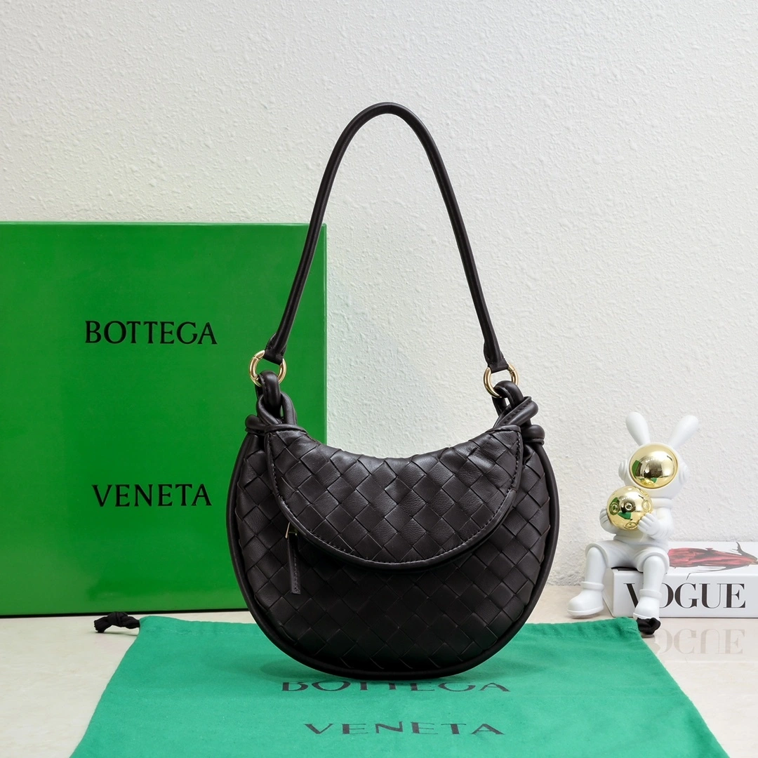 MOMO-- 776764VCPP12190 sheepskin Gemelli intrecciato item:C-B134L0826R