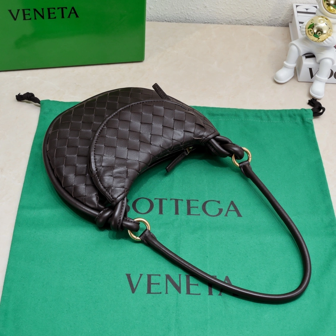 MOMO-- 776764VCPP12190 sheepskin Gemelli intrecciato item:C-B134L0826R