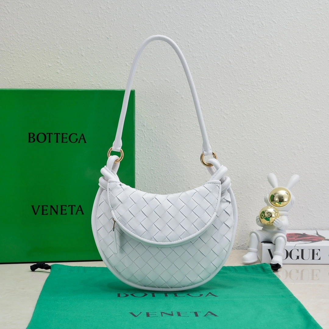 MOMO-- 776764VCPP19092 sheepskin Gemelli intrecciato item:C-B134L0901R