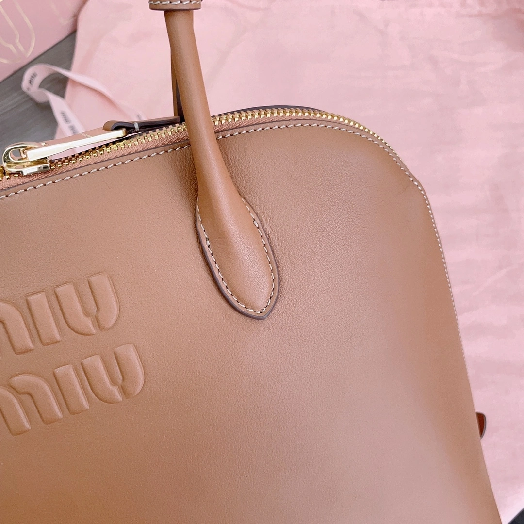 MOMO-- 7iu7iu 5BA289_2CRM_F0046_V_OOO Calfskin item:D-B063G2675