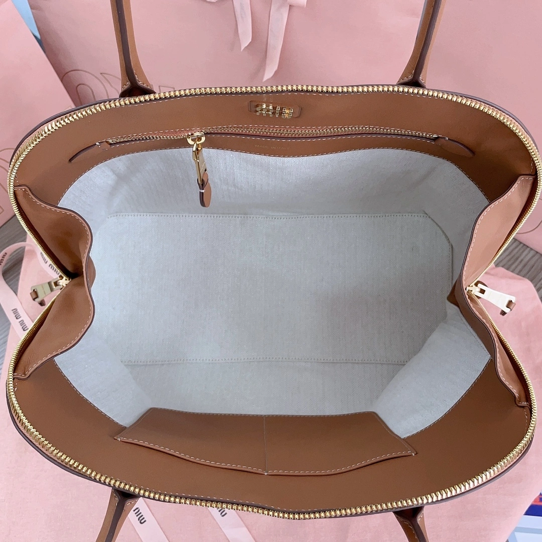 MOMO-- 7iu7iu 5BA289_2CRM_F0046_V_OOO Calfskin item:D-B063G2675