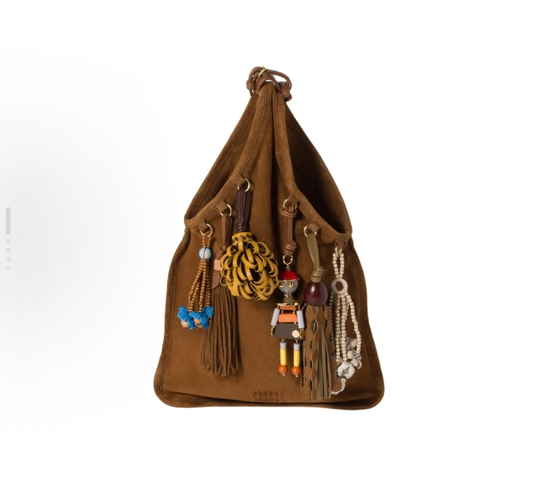 MOMO-- 7iu7iu 5BA295_2IBU_F0316 sheepskin item:E-B000G1301