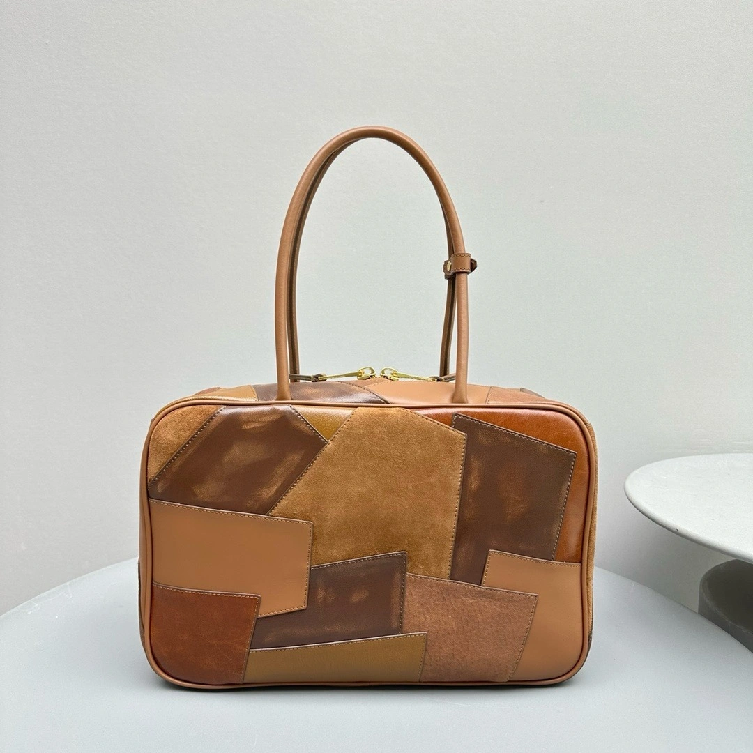 MOMO-- 7iu7iu 5BB117-2CRV-F0046-V-MLN Calfskin item:D-B000G2208