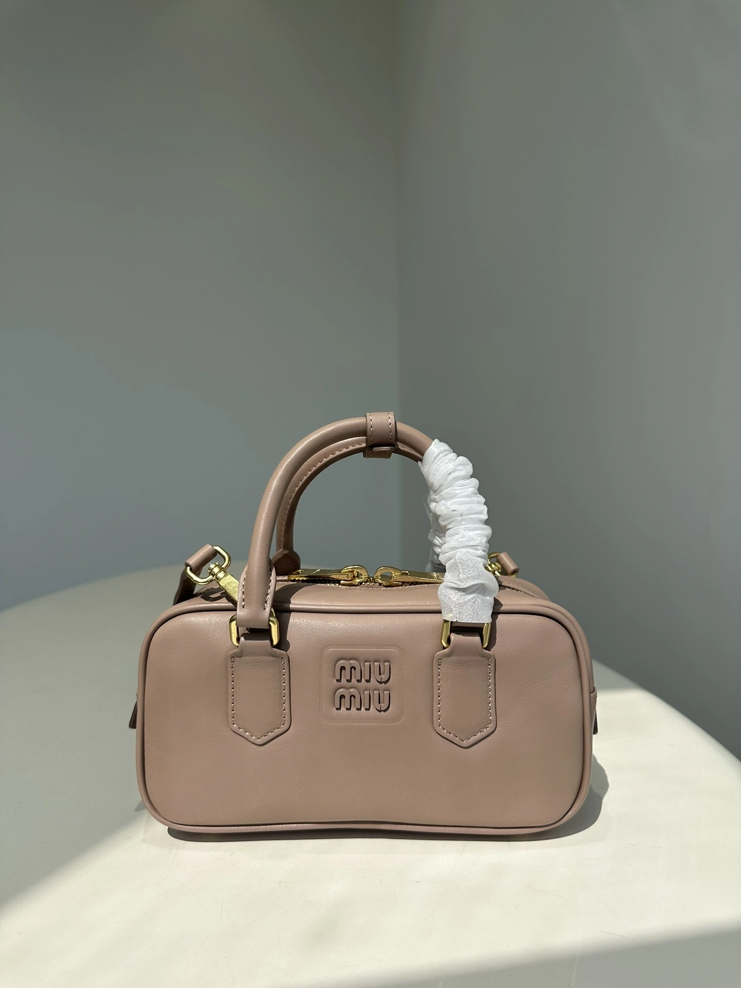 MOMO-- 7iu7iu 5BB142_2F8K_F0770_V_OOO Calfskin item:D-B432F2425