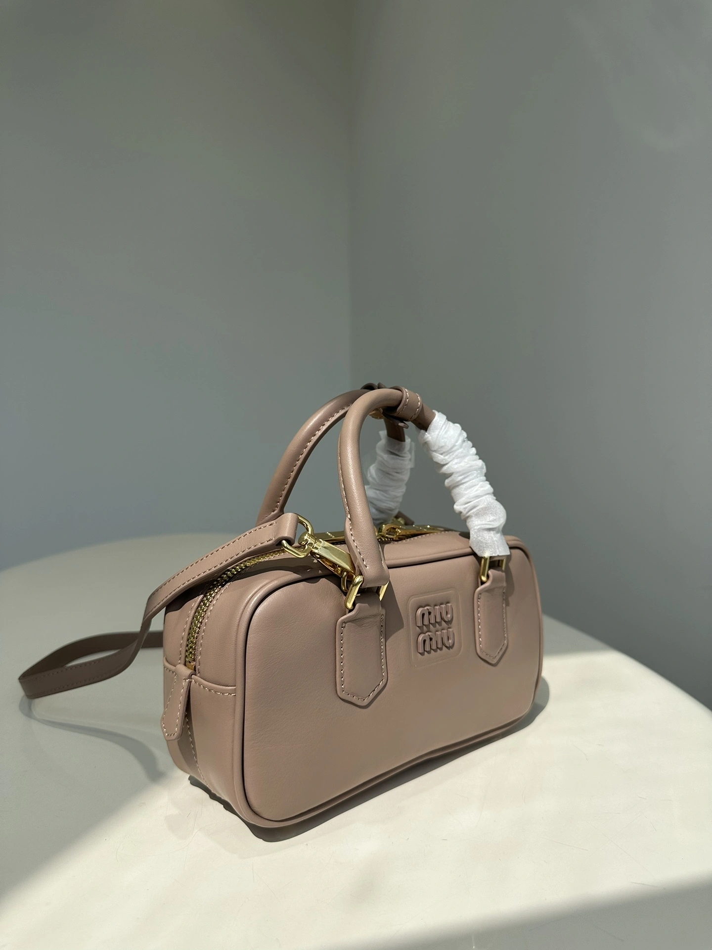 MOMO-- 7iu7iu 5BB142_2F8K_F0770_V_OOO Calfskin item:D-B432F2425