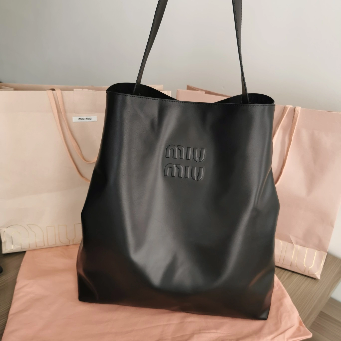 MOMO-- 7iu7iu 5BC117-2DDJ-F0002-V-OOO Calfskin item:D-B063G2206