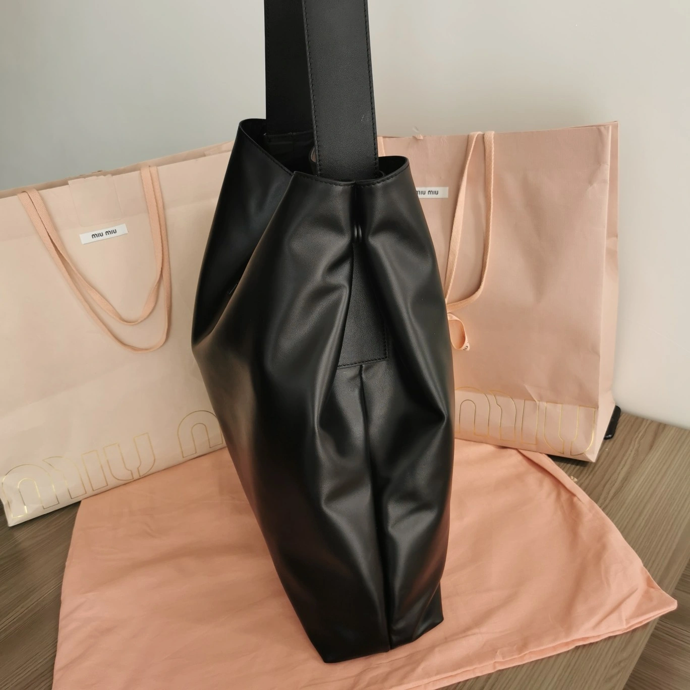 MOMO-- 7iu7iu 5BC117-2DDJ-F0002-V-OOO Calfskin item:D-B063G2206