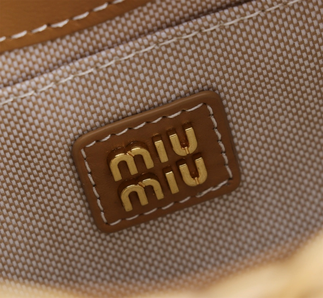 MOMO-- 7iu7iu 5BC125-2BVU-F0KFZ-V-OOO item:D-B000G2227
