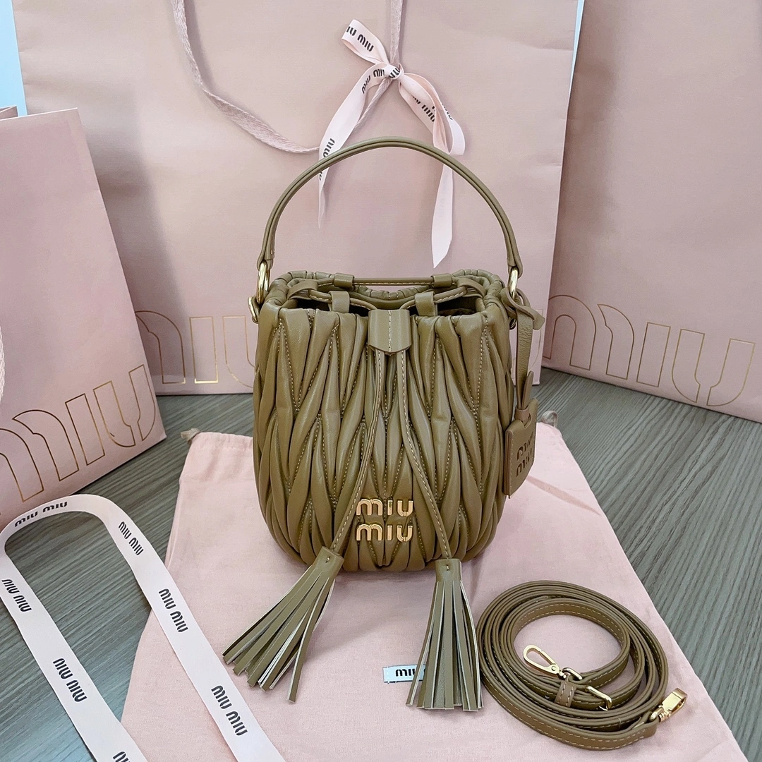 MOMO-- 7iu7iu 5BE085-N88-F098L-V-OOO item:D-B063G2302T