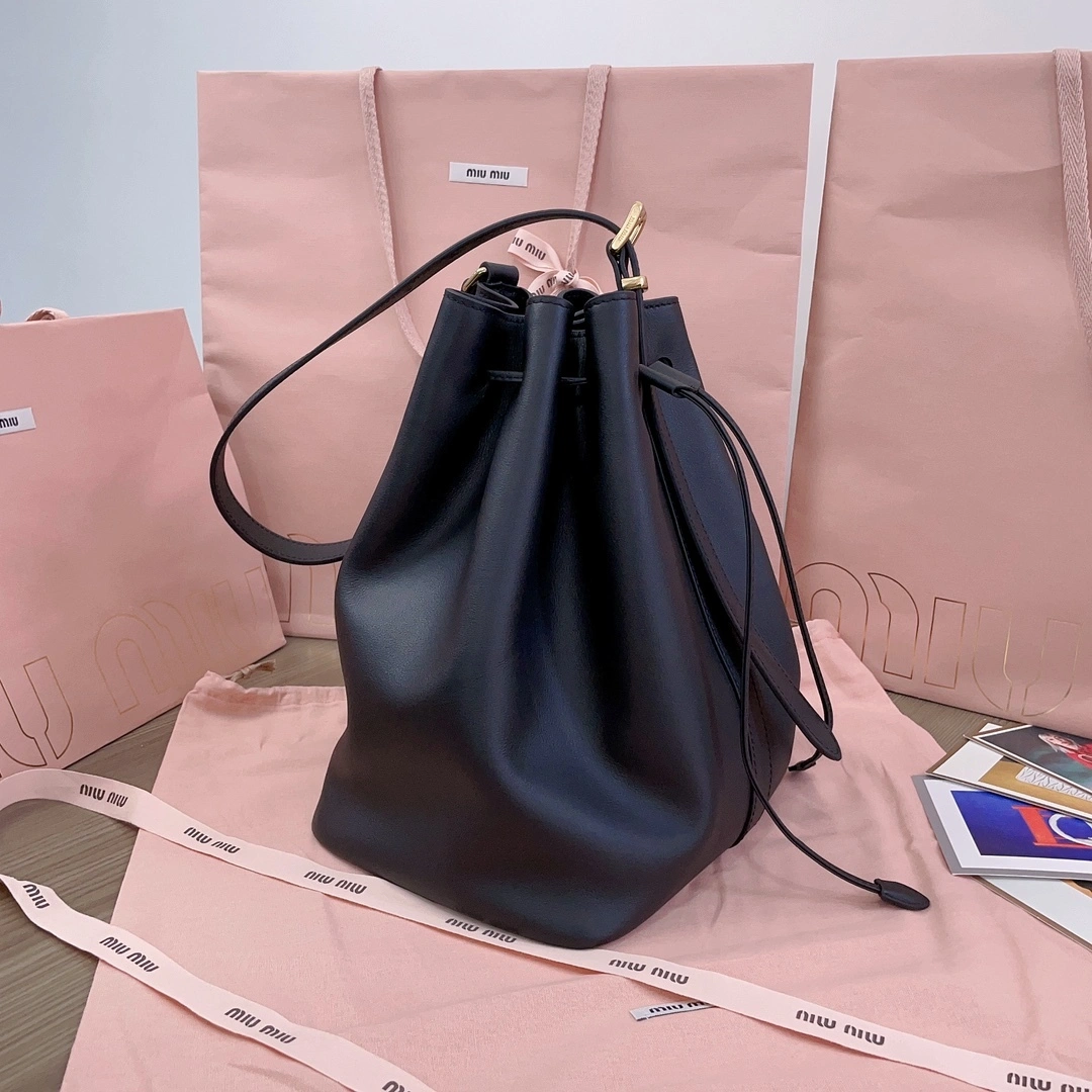 MOMO-- 7iu7iu 5BE089_2CRM_F0002_V_OOO Calfskin item:D-B063G2221