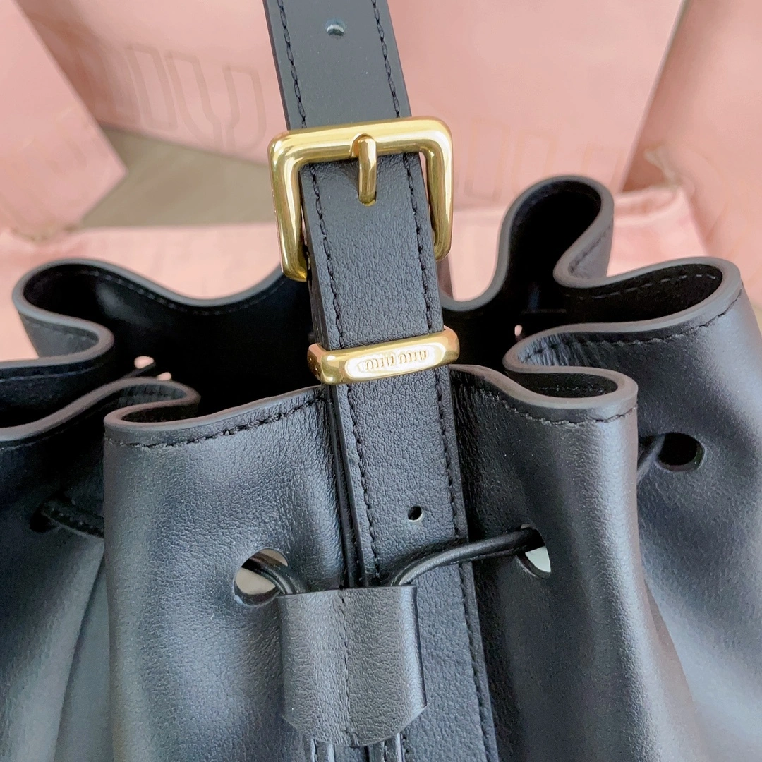 MOMO-- 7iu7iu 5BE089_2CRM_F0002_V_OOO Calfskin item:D-B063G2221