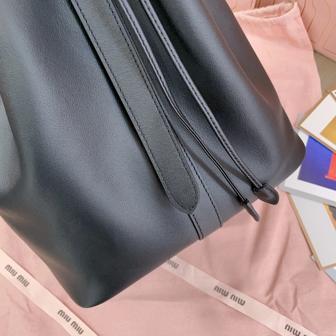 MOMO-- 7iu7iu 5BE089_2CRM_F0002_V_OOO Calfskin item:D-B063G2221