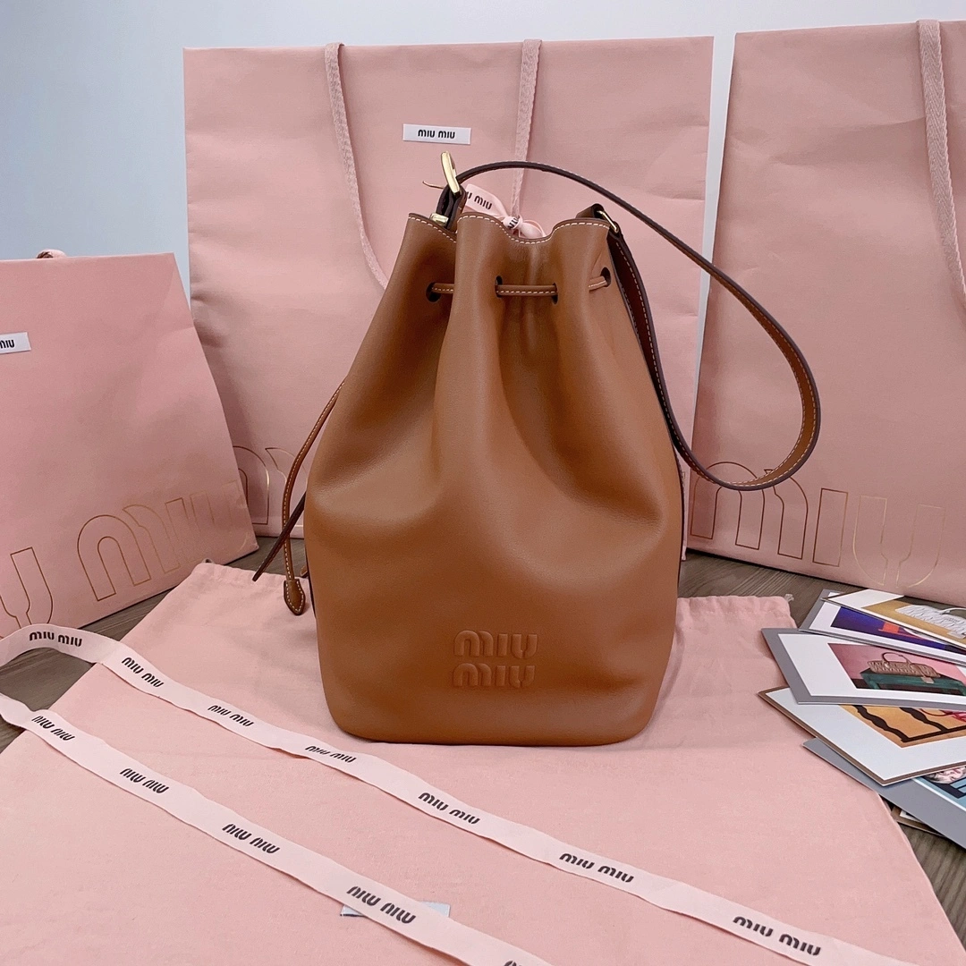 MOMO-- 7iu7iu 5BE089_2CRM_F0046_V_OOO Calfskin item:D-B063G2223