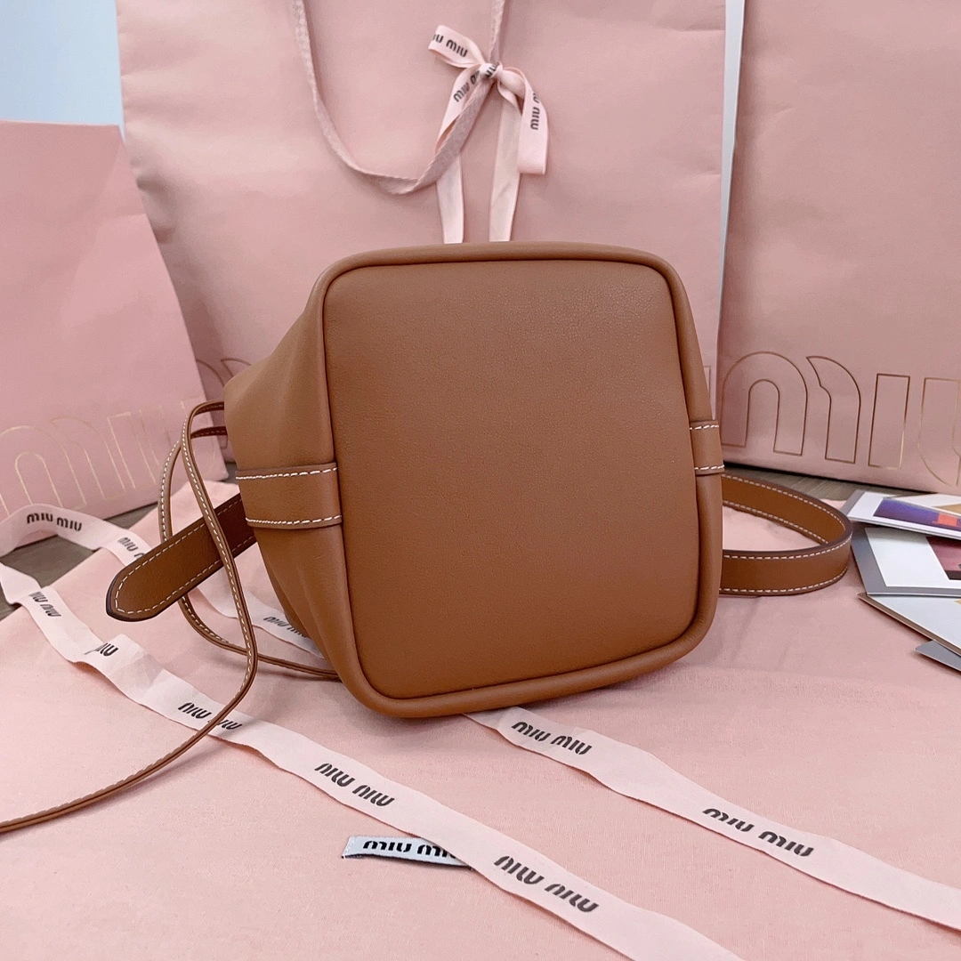MOMO-- 7iu7iu 5BE089_2CRM_F0046_V_OOO Calfskin item:D-B063G2223