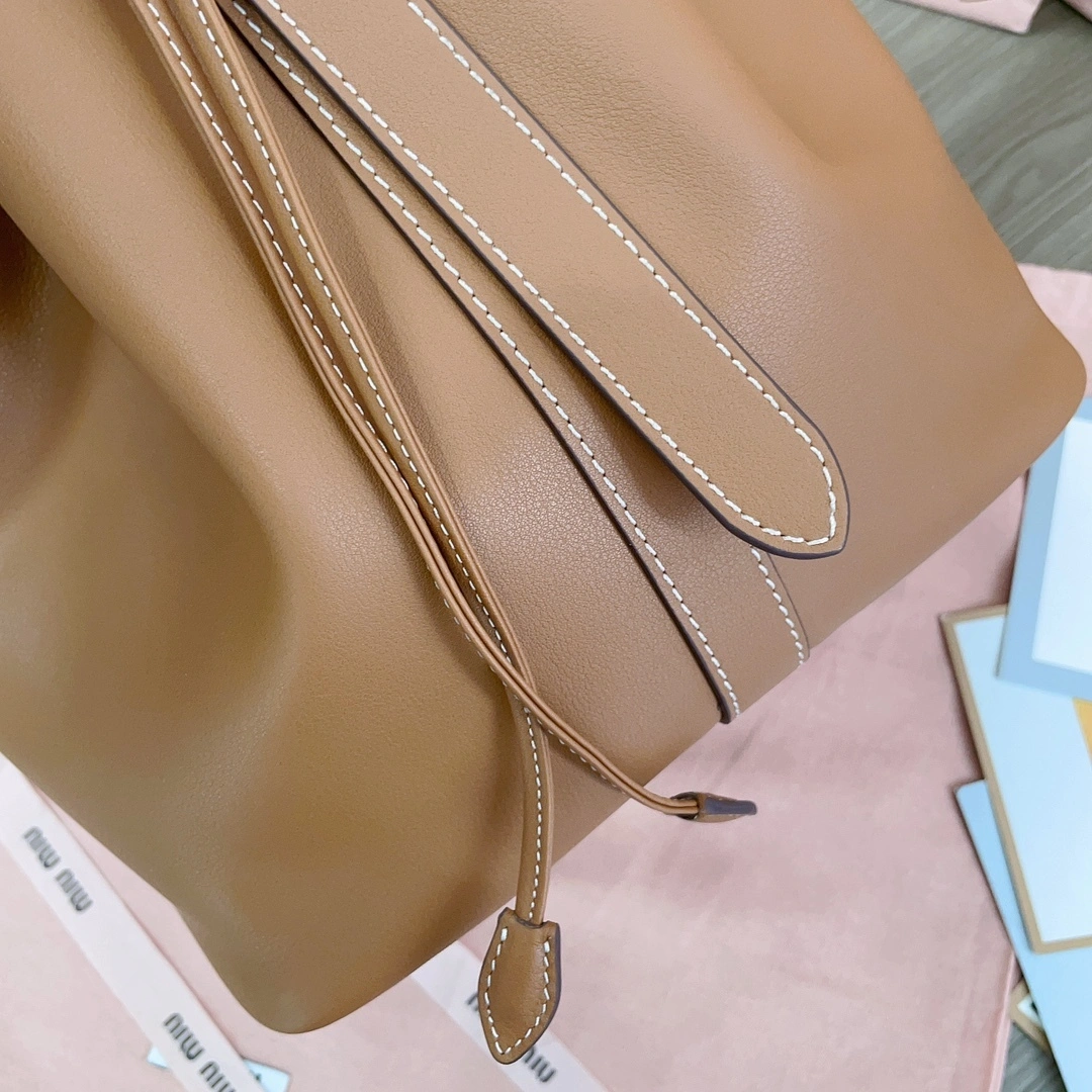 MOMO-- 7iu7iu 5BE089_2CRM_F0046_V_OOO Calfskin item:D-B063G2223
