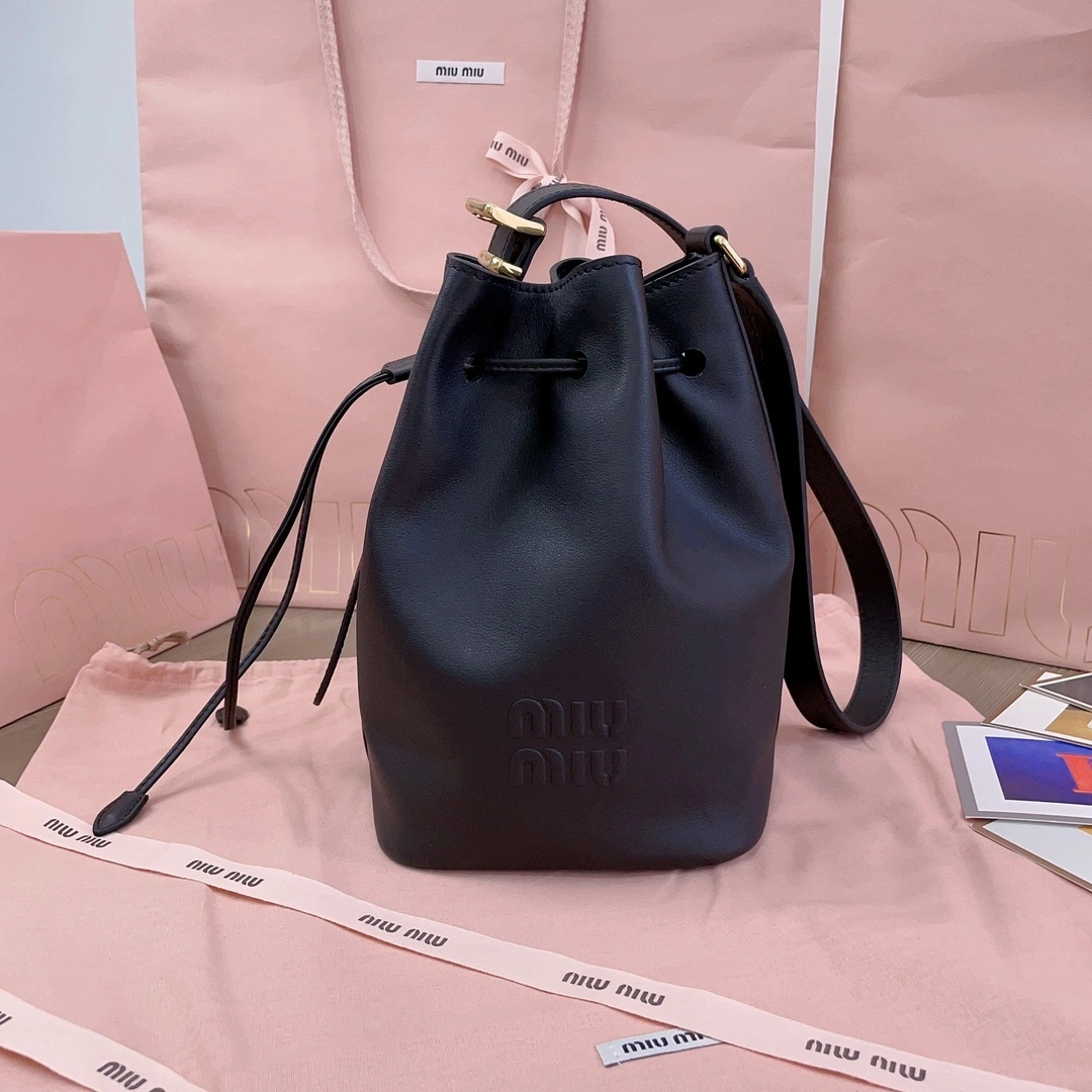 MOMO-- 7iu7iu 5BE090_2CRM_F0002_V_OOO Calfskin item:D-B063G2222