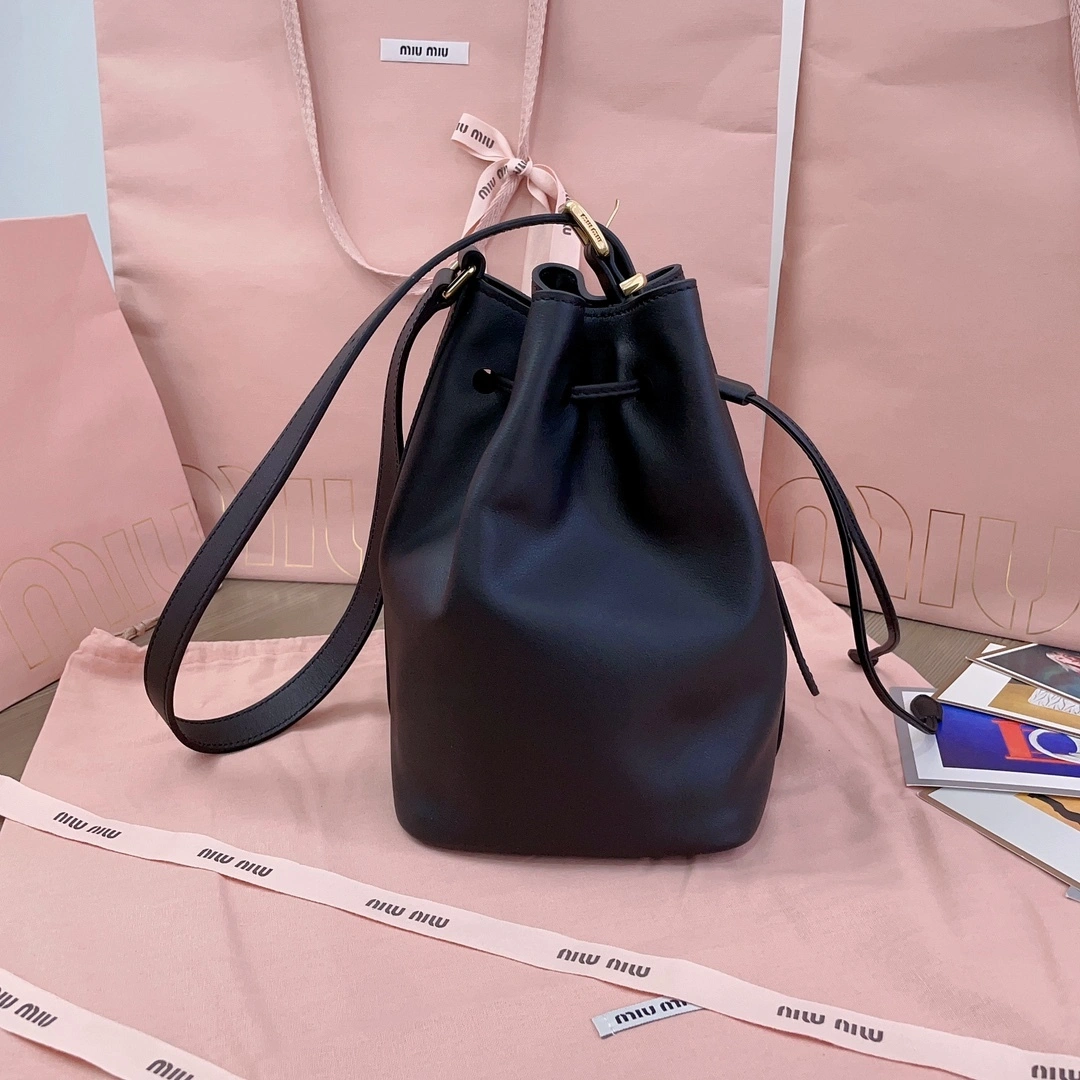 MOMO-- 7iu7iu 5BE090_2CRM_F0002_V_OOO Calfskin item:D-B063G2222