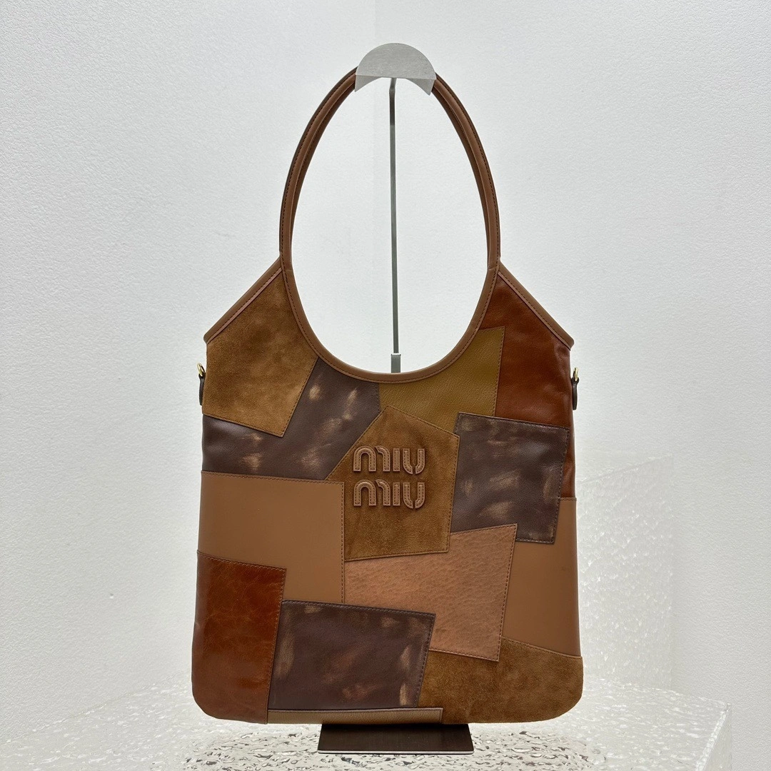 MOMO-- 7iu7iu 5BG231-2CRV-F0046-V-MLN Calfskin item:D-B000G2215