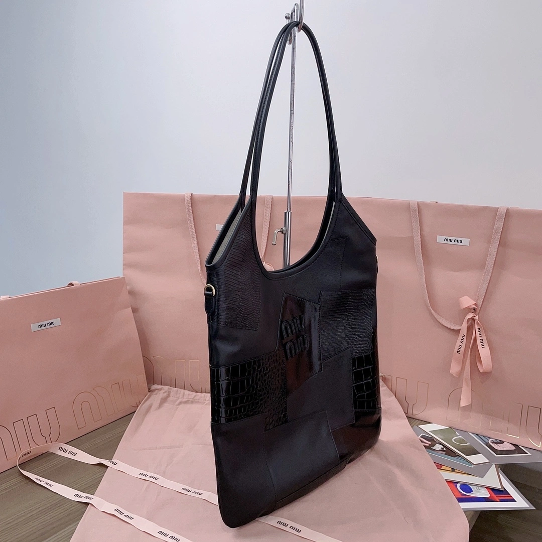 MOMO-- 7iu7iu 5BG231_2CRI_F0002_V_MLY Calfskin item:D-B063G2217