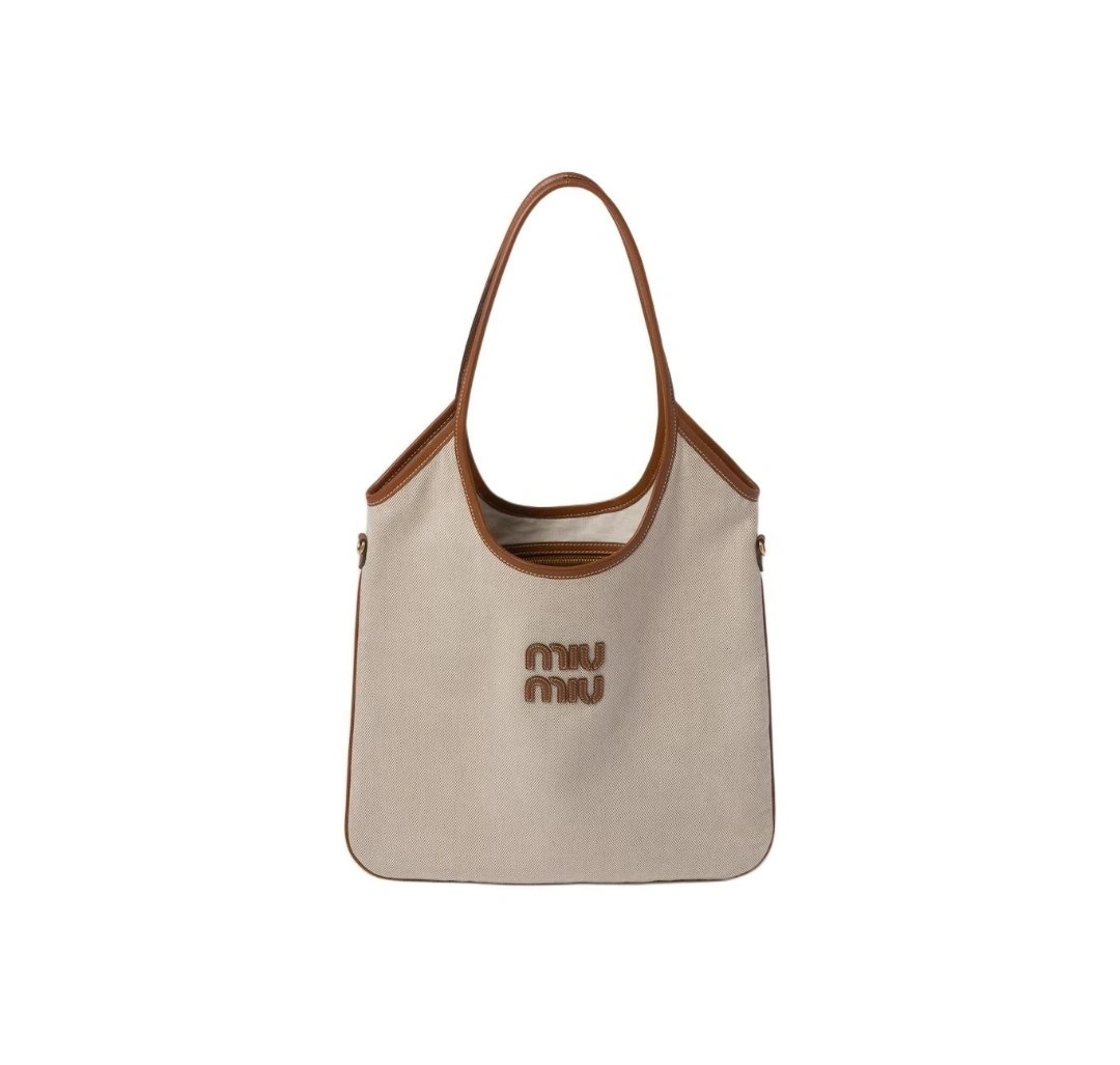 MOMO-- 7iu7iu 5BG231_2CRN_F062F_V_MLF Calfskin item:D-B184G2220