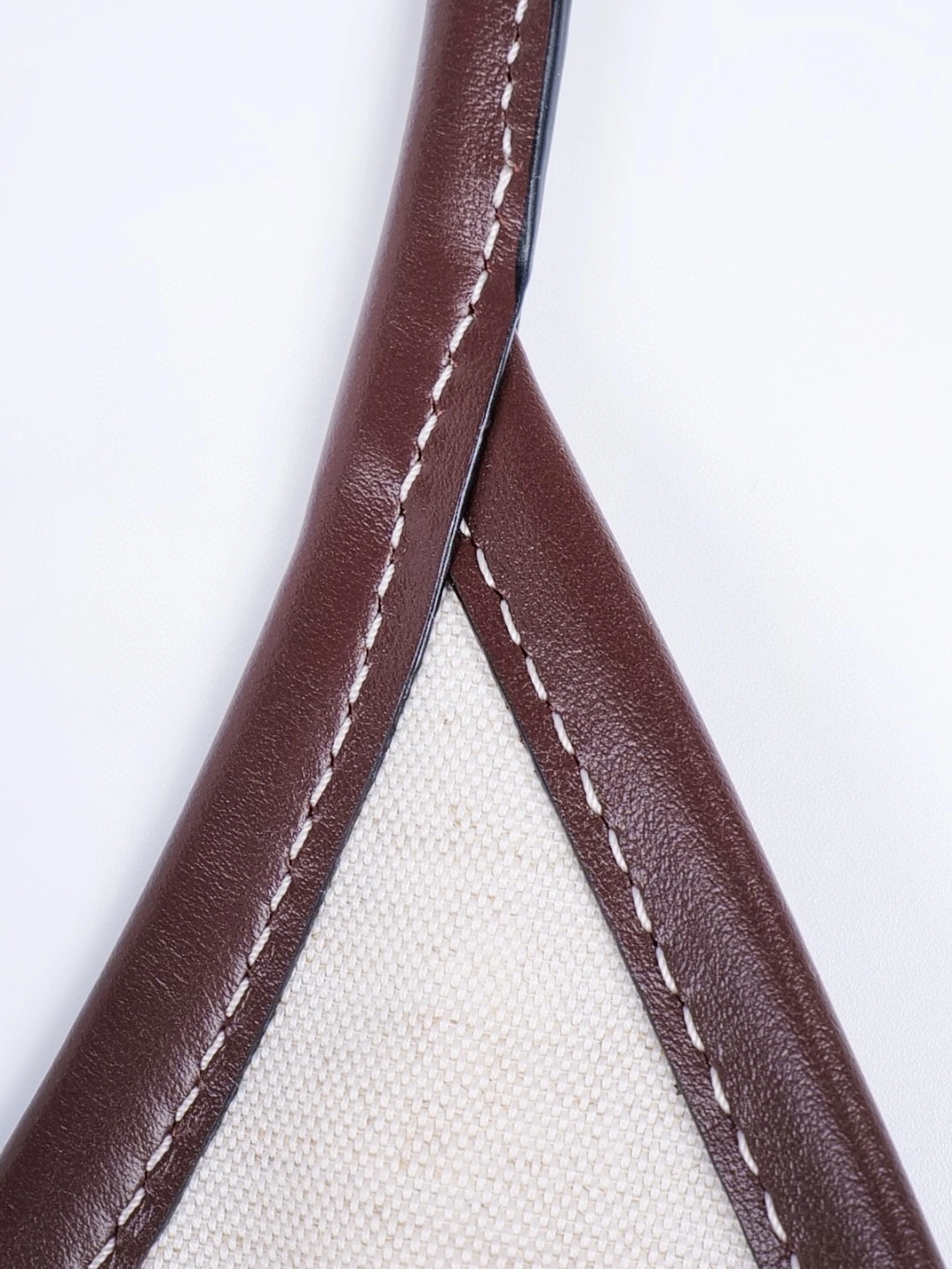 MOMO-- 7iu7iu 5BG231_2CRW_F0NBL high quality version Calfskin item:E-B461A1255