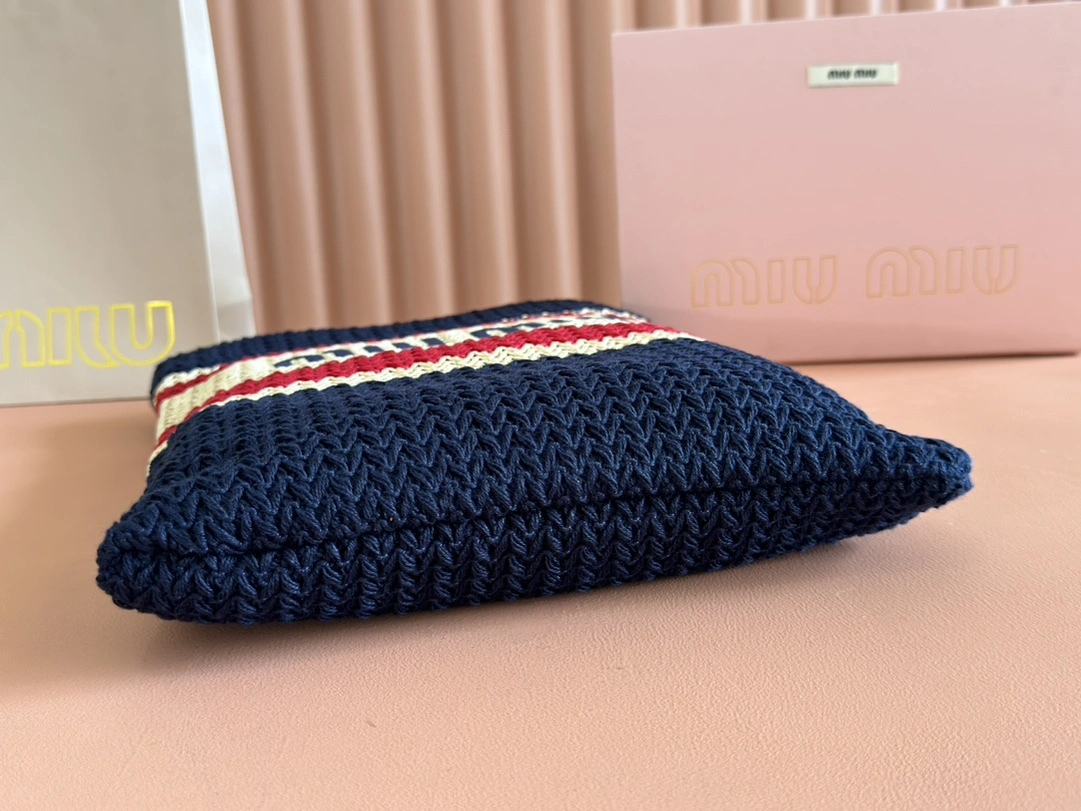 MOMO-- 7iu7iu 5BG248_2DO3_F075R high quality version item:E-B000I1739