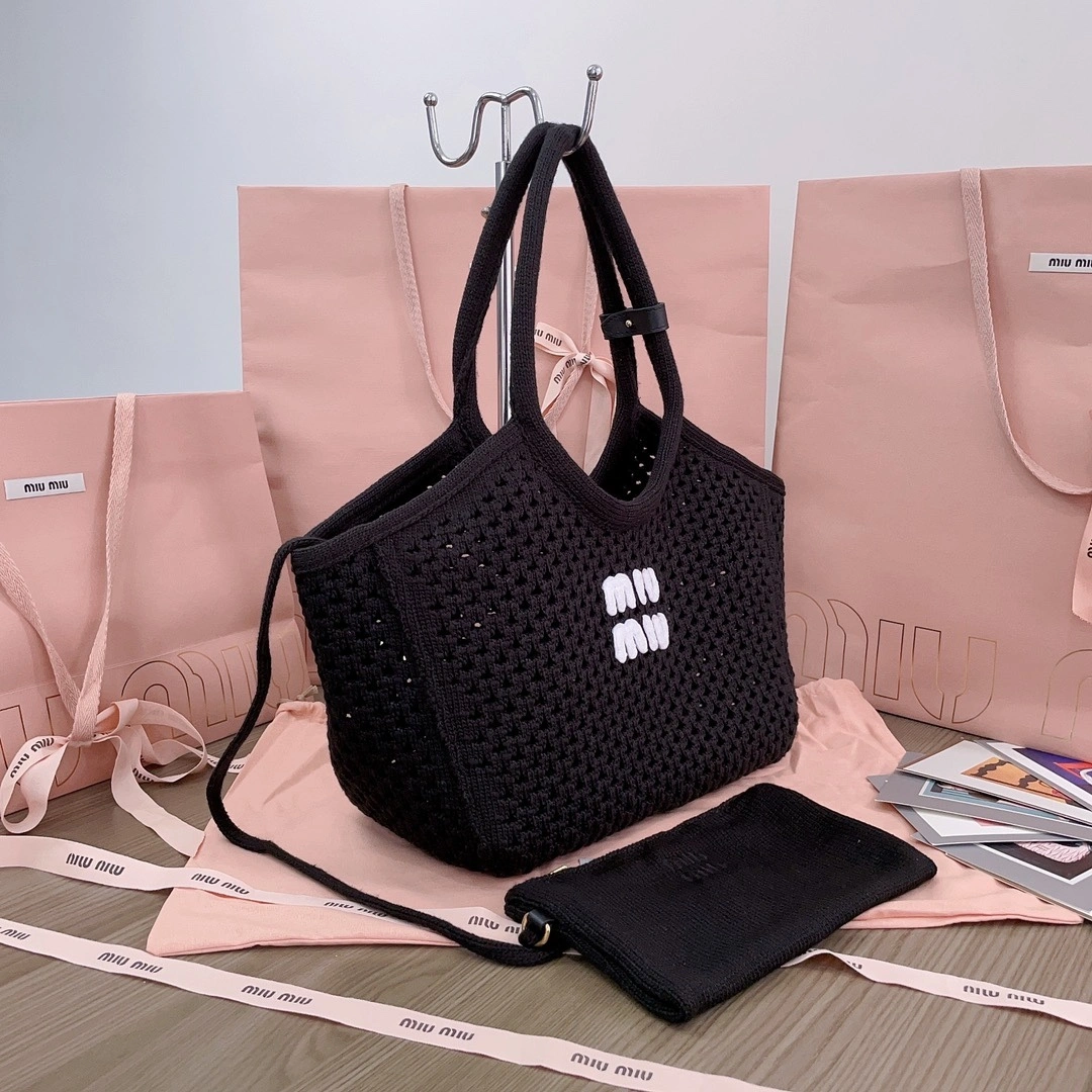 MOMO-- 7iu7iu 5BG281_2F8E_F0N12 item:D-B063G2671
