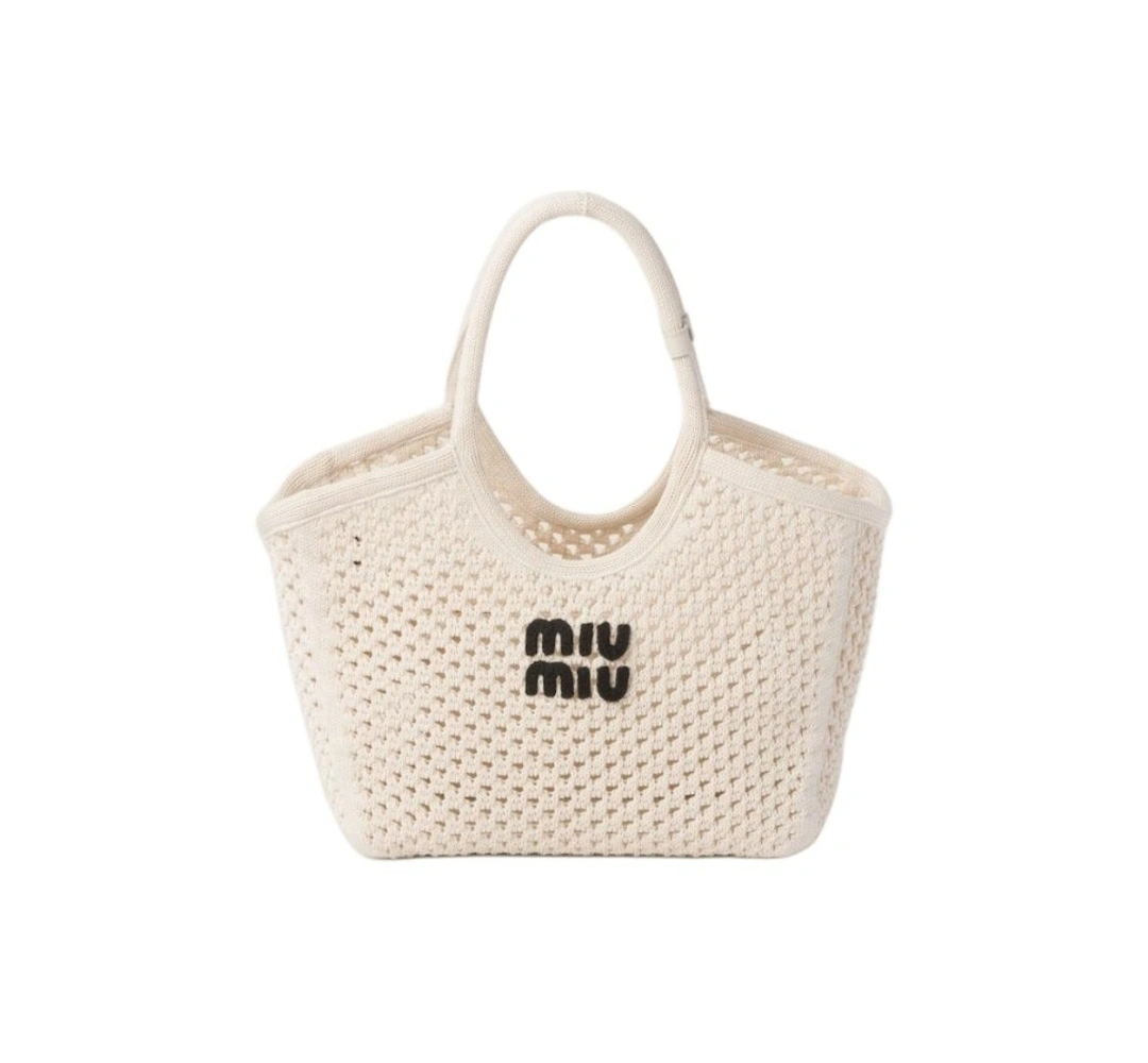 MOMO-- 7iu7iu 5BG281_2F8E_F0N13 item:D-B063G2670