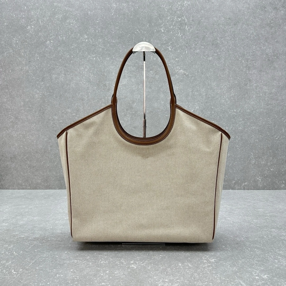 MOMO-- 7iu7iu 5BG286_2CRN_F062F_V_OOO Calfskin item:D-B000G2219