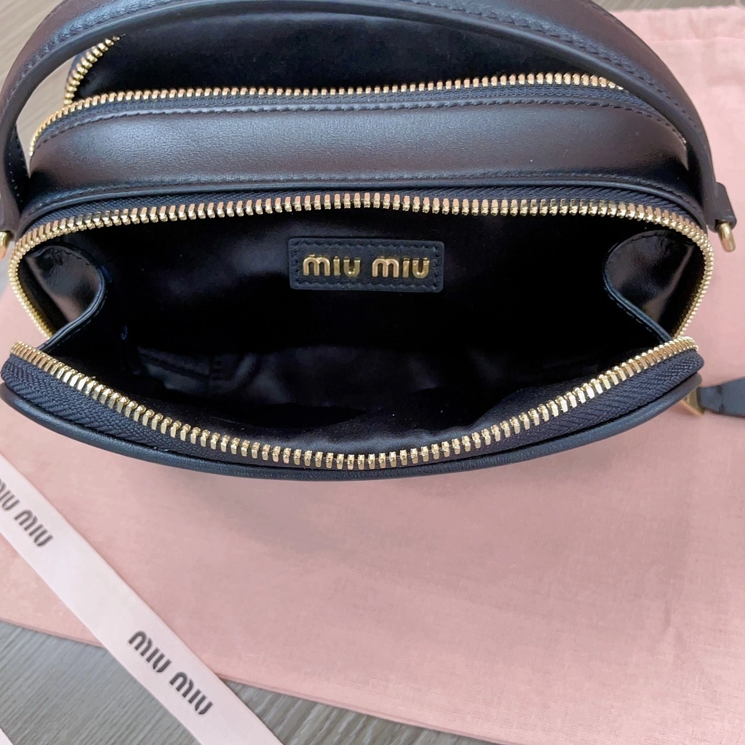 MOMO-- 7iu7iu 5BH229-2E6Y-F0002-V-OOO Calfskin item:D-B063G2224