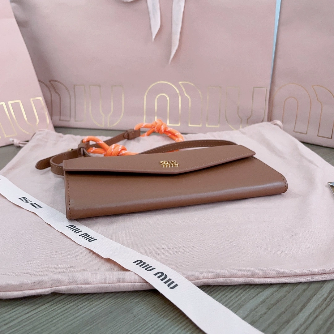 MOMO-- 7iu7iu 5MT025_2CRT_F0P8Q Calfskin item:D-B063G2673