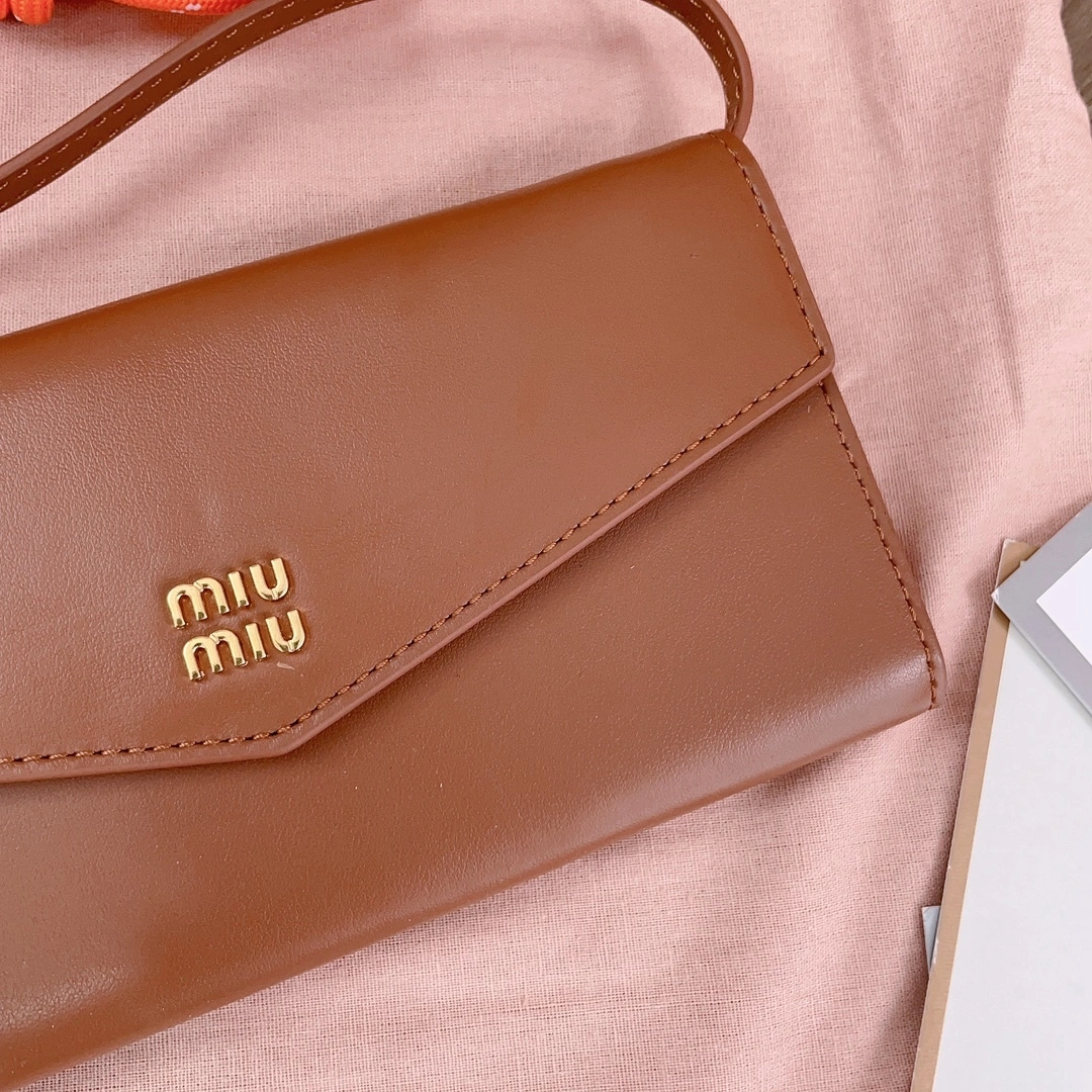 MOMO-- 7iu7iu 5MT025_2CRT_F0P8Q Calfskin item:D-B063G2673