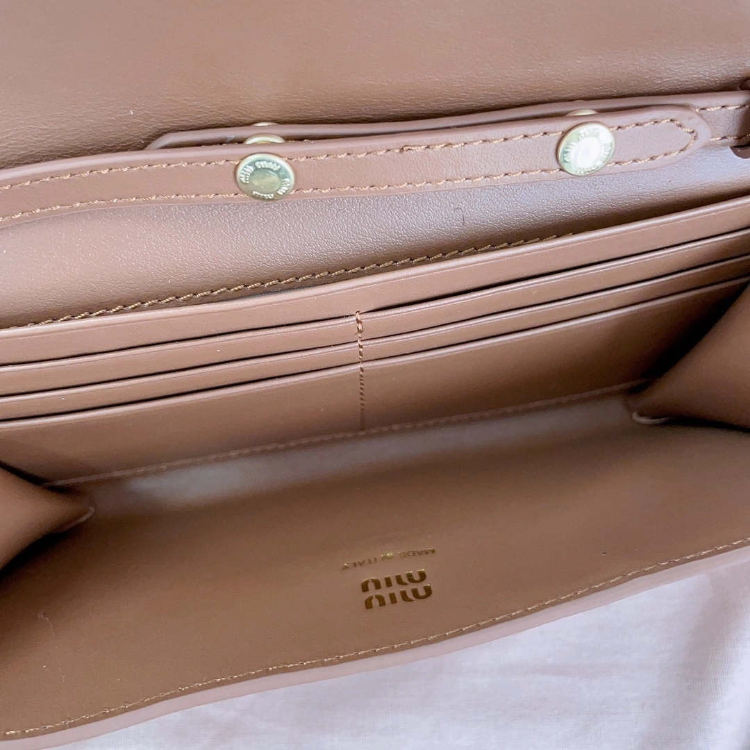 MOMO-- 7iu7iu 5MT025_2CRT_F0P8Q Calfskin item:D-B063G2673