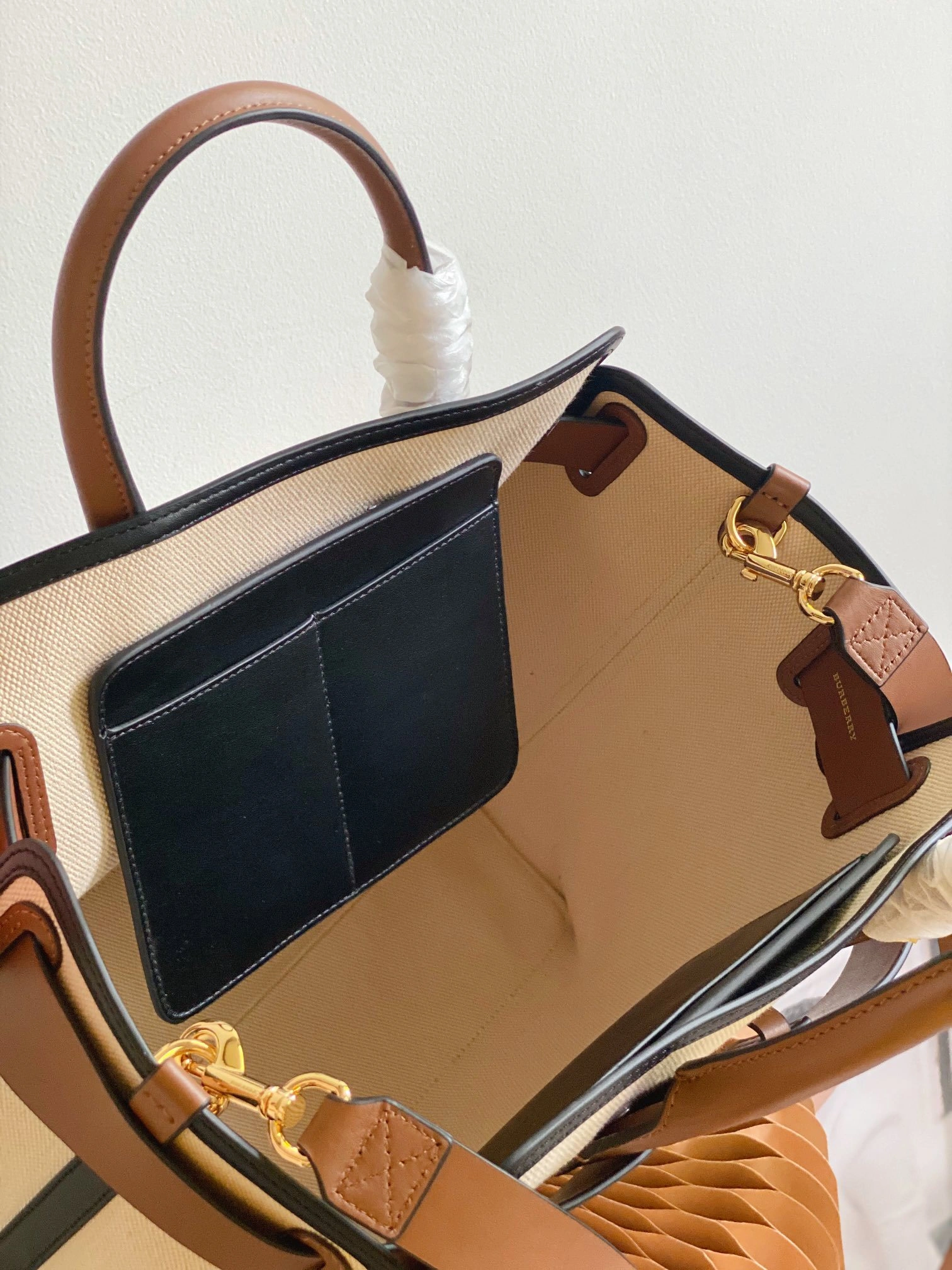 MOMO-- 8014808 item:D-B278A2428R
