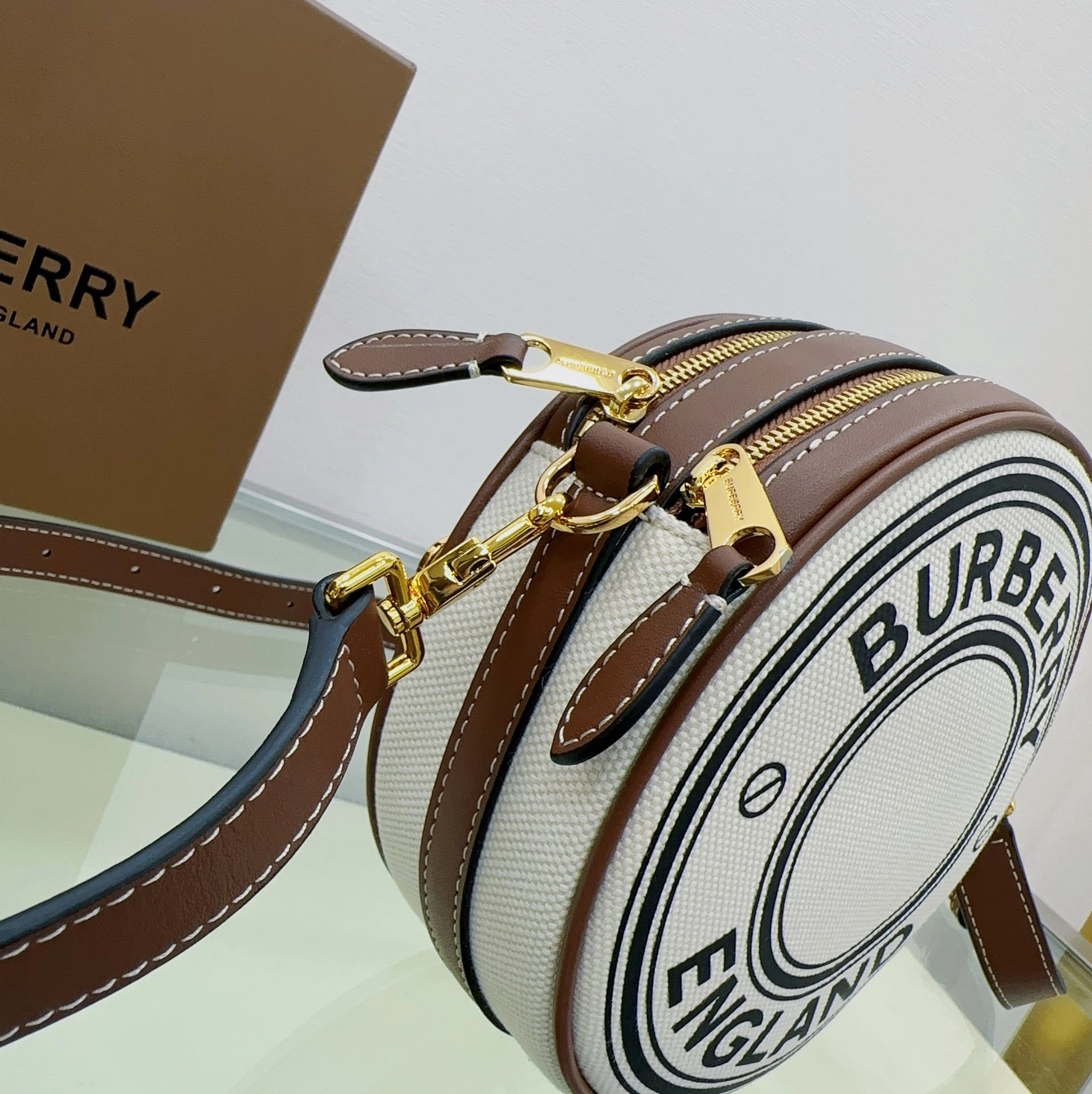 MOMO-- 80276021 item:D-B000B2906