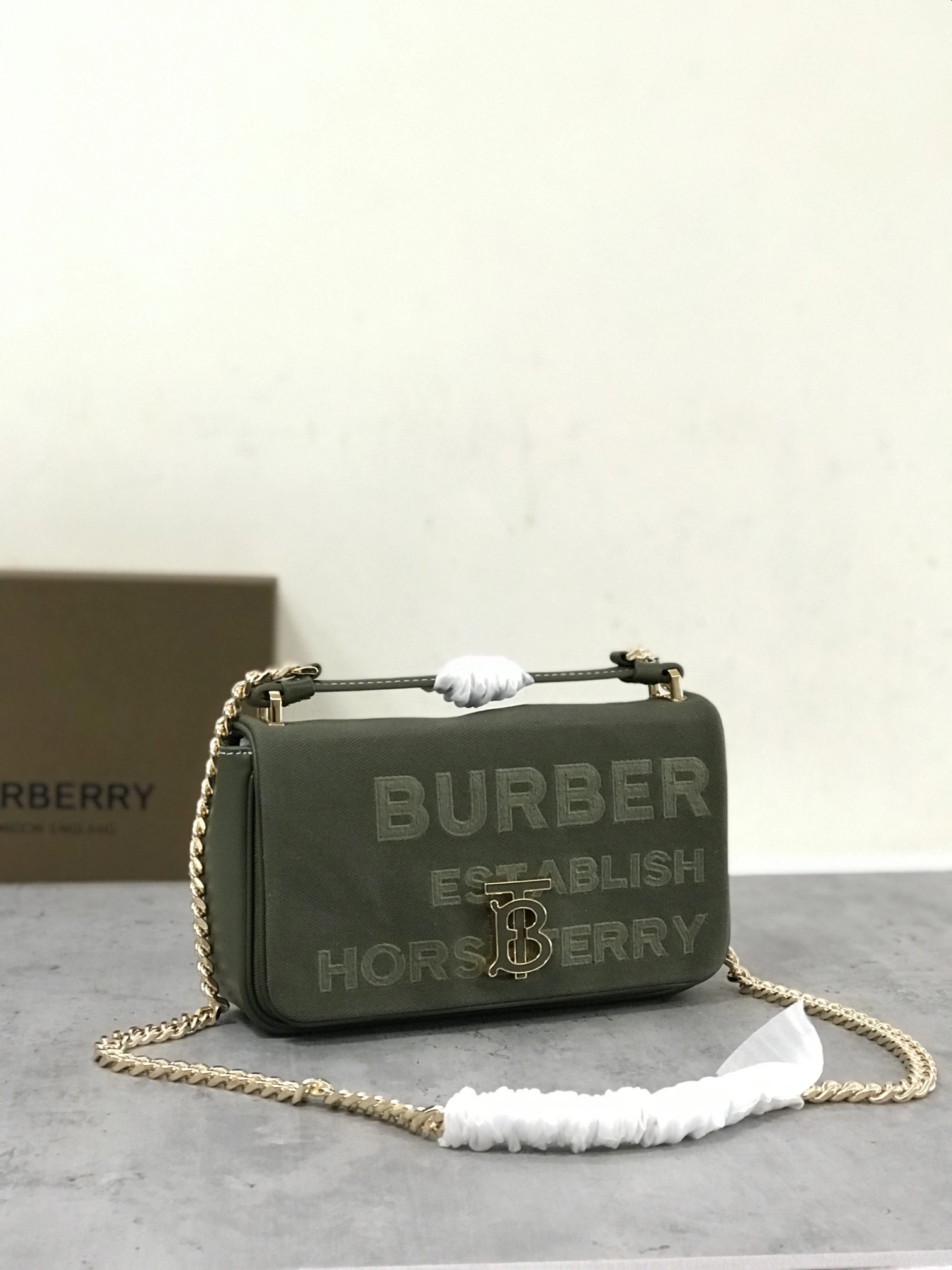 MOMO-- 80417961 item:D-B278A2284R