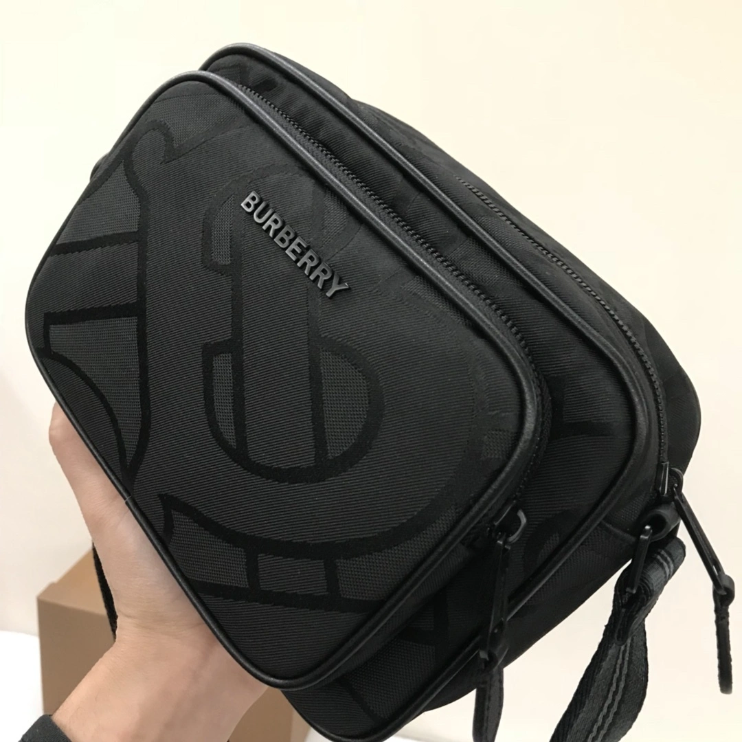 MOMO-- 80437081 item:D-B278A2323R
