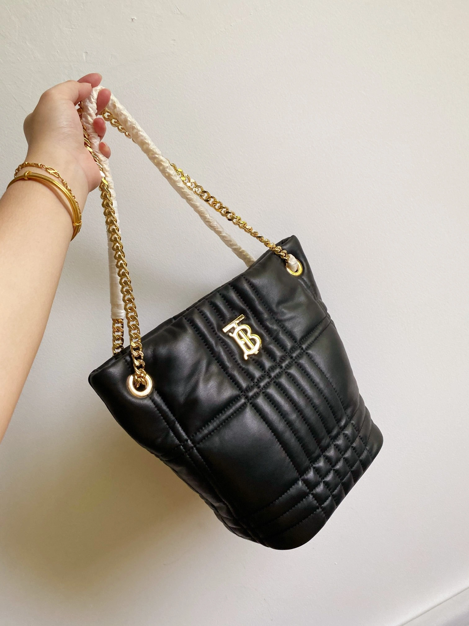 MOMO-- 80462321 item:D-B278A2328R
