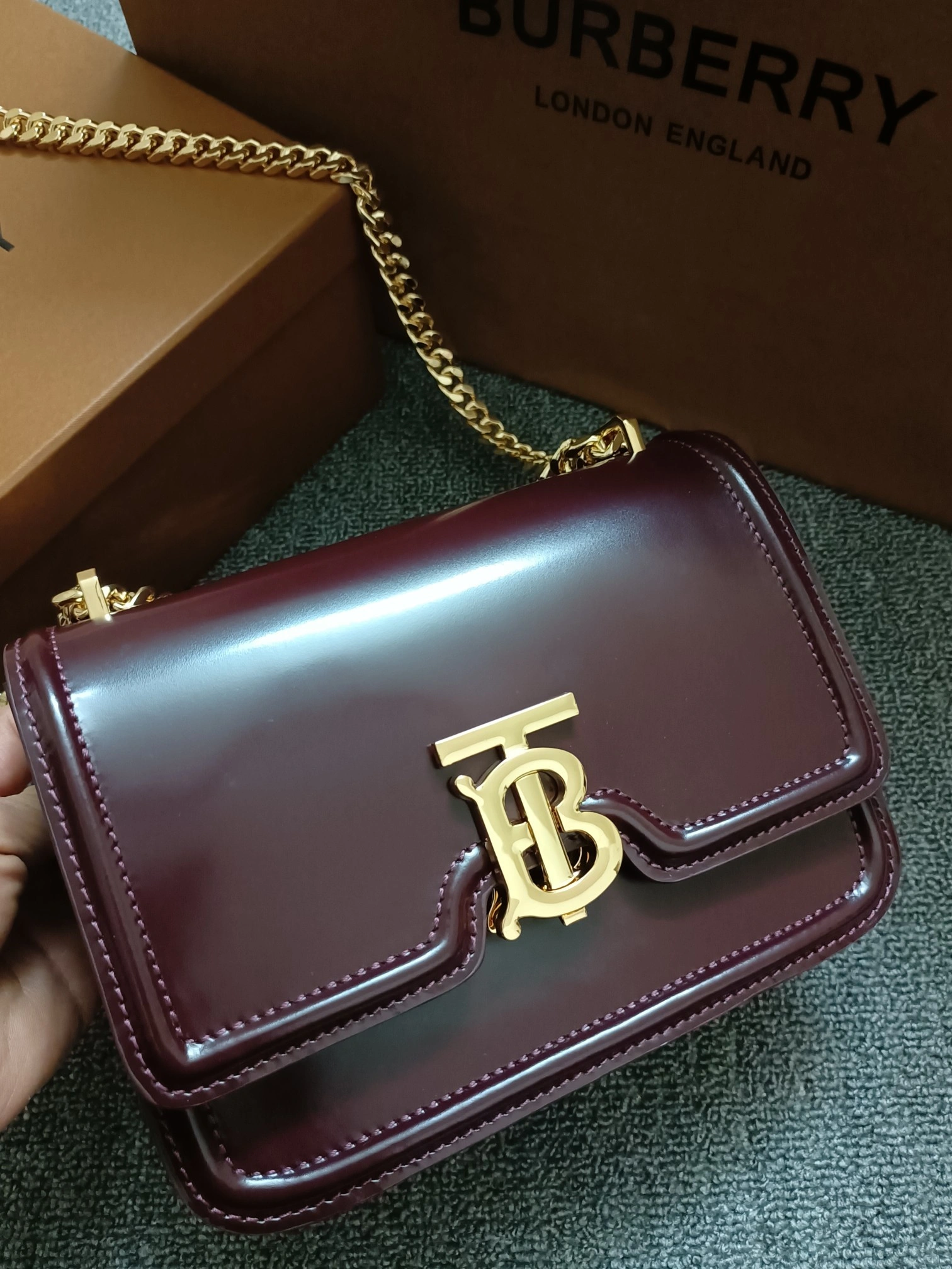 &MOMO-- 80490161 item:D-B278A2327R