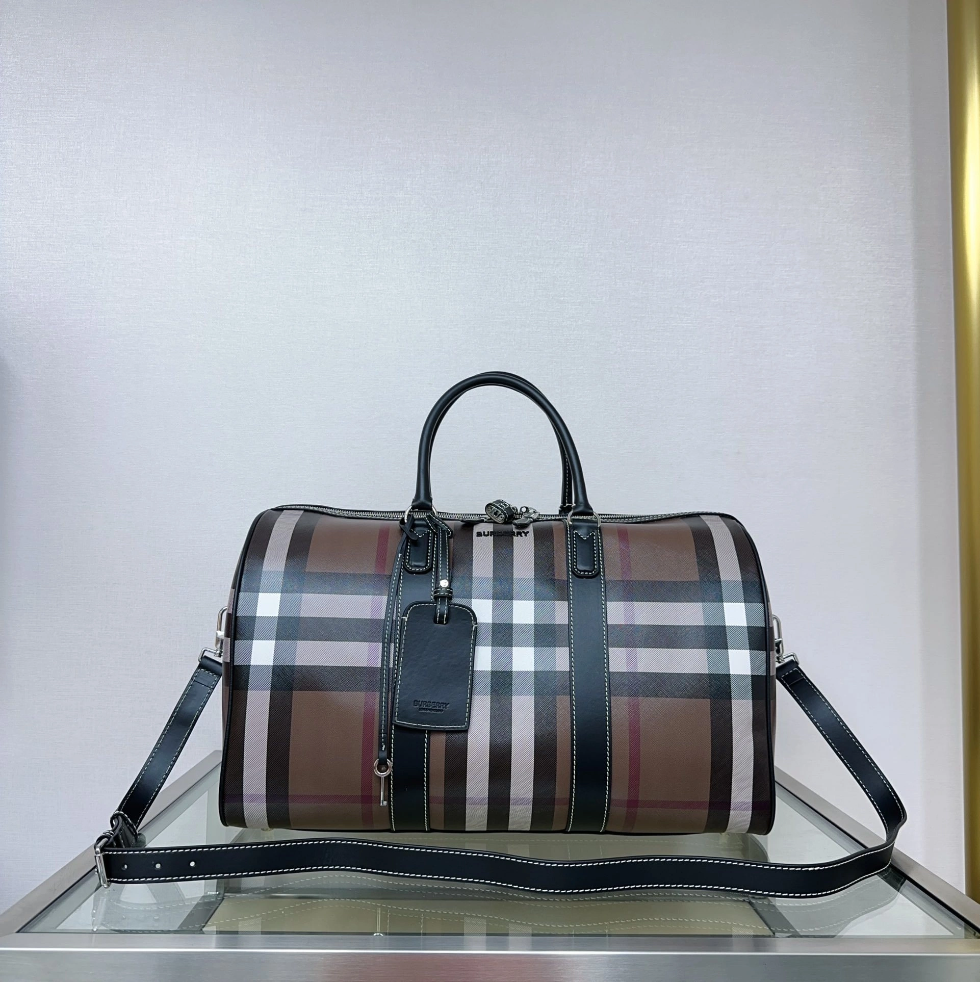 MOMO-- 80527731 item:D-B000A2424R