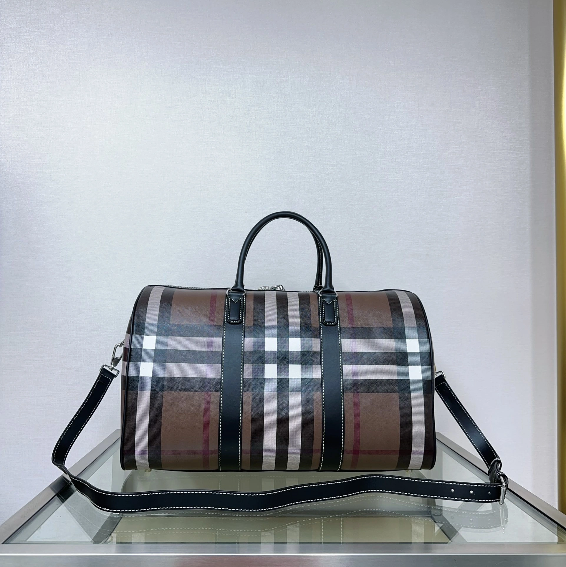 MOMO-- 80527731 item:D-B000A2424R