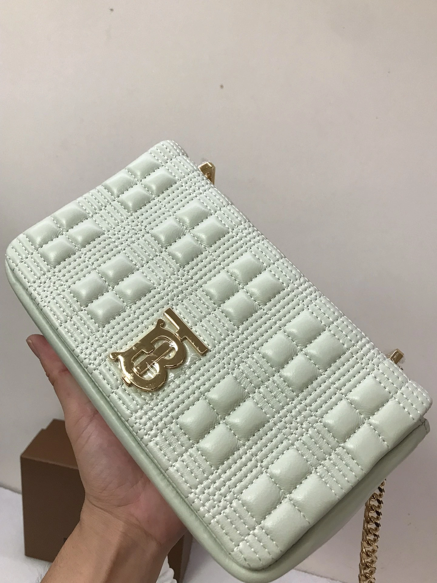 MOMO-- 80556951 item:D-B278A2290R
